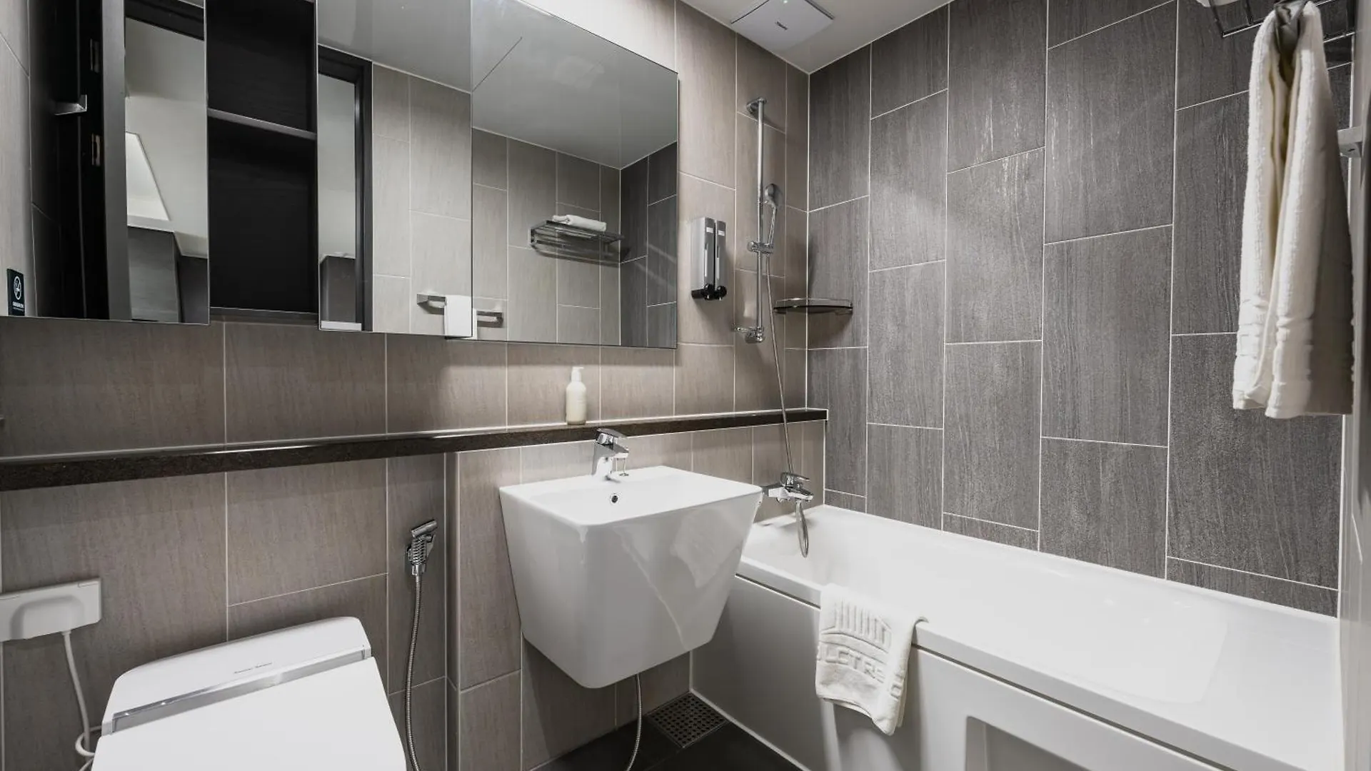 Grand Osiria Residence Busan 0*,